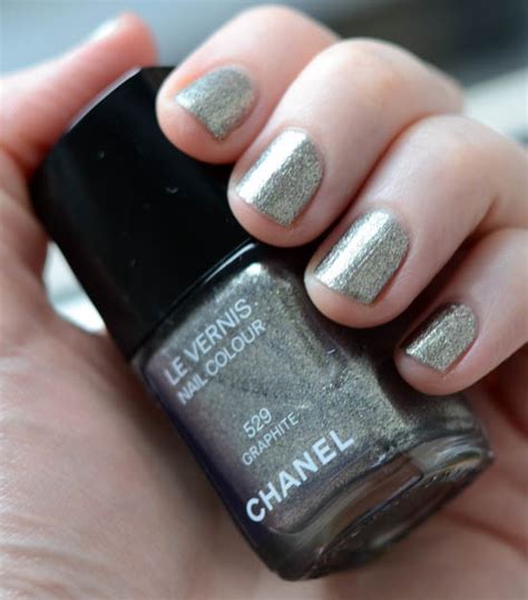 chanel graphite nail polish